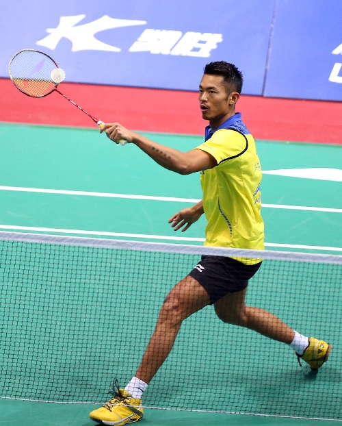 体育CBA夏季联赛：山东男篮111-68大胜深圳 取得开门红