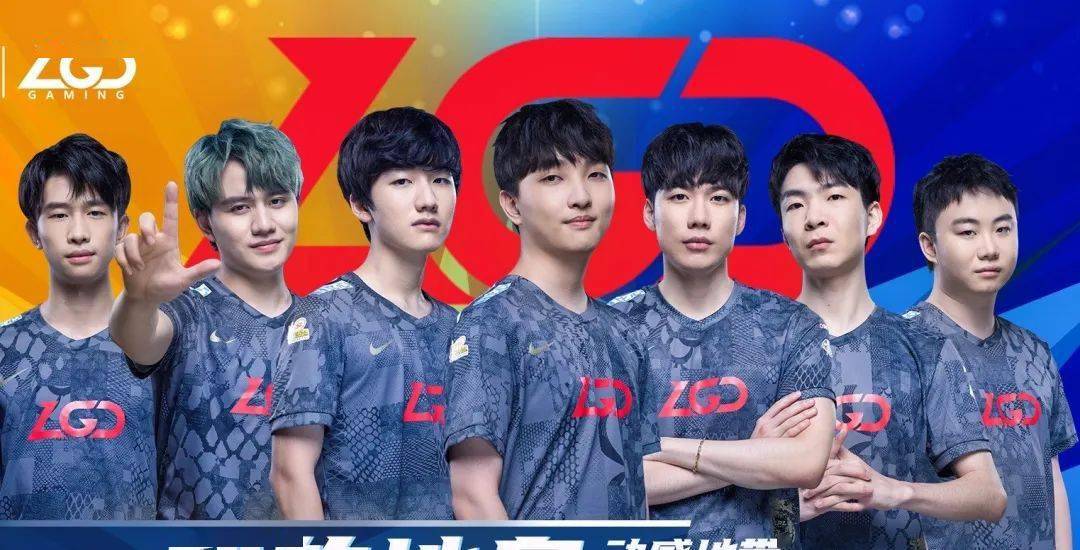 湖人G2冲突原声：詹姆斯喷裁判被华子投诉 雷迪克冲上球场怒骂球员