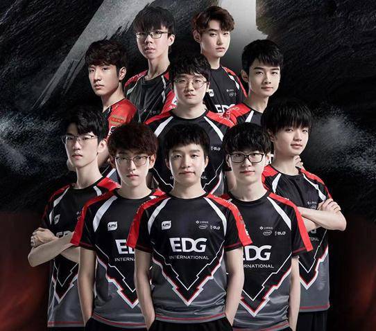 在球场上 在球场上