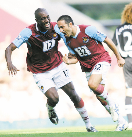 他利用身高 他利用身高