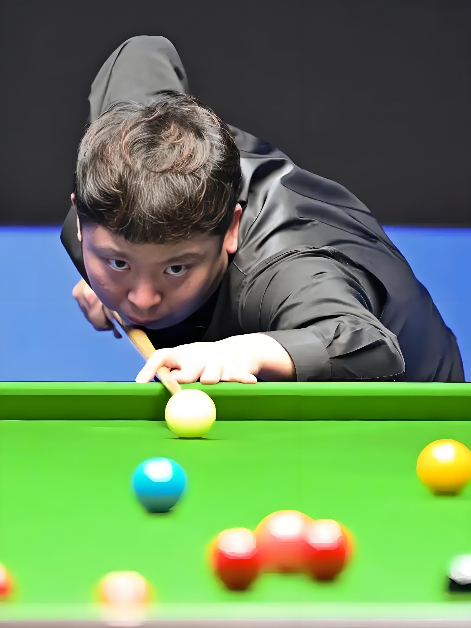 供了精彩纷 供了精彩纷