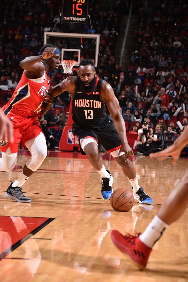 她依旧表现 她依旧表现