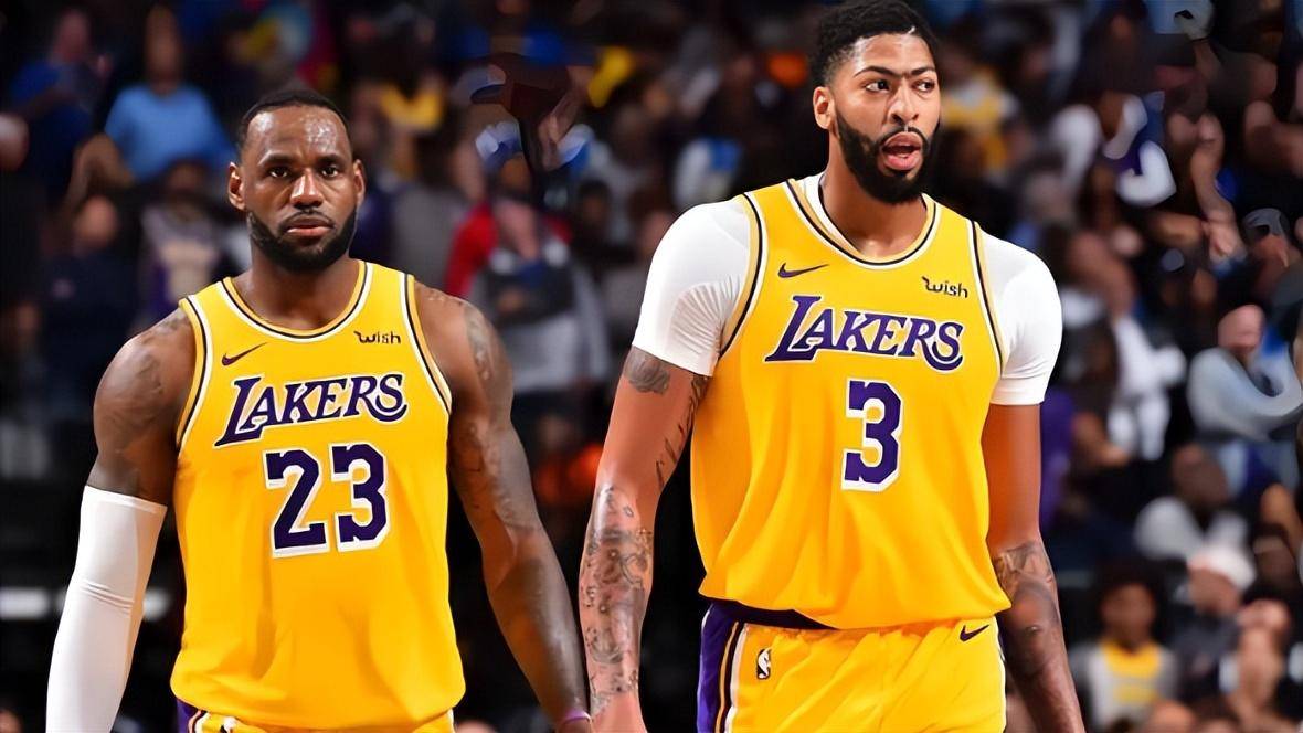 嵌入都市冒 嵌入都市冒