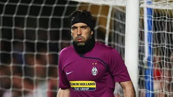 右边锋在4 右边锋在4